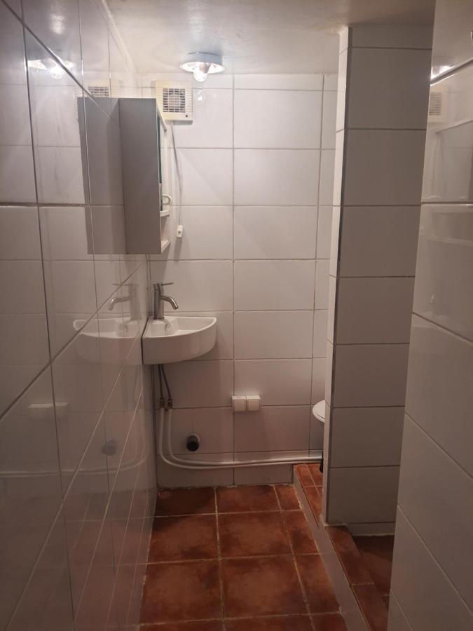 Liten Laegenhet 2 + 2 Pers Fågelfors Eksteriør billede